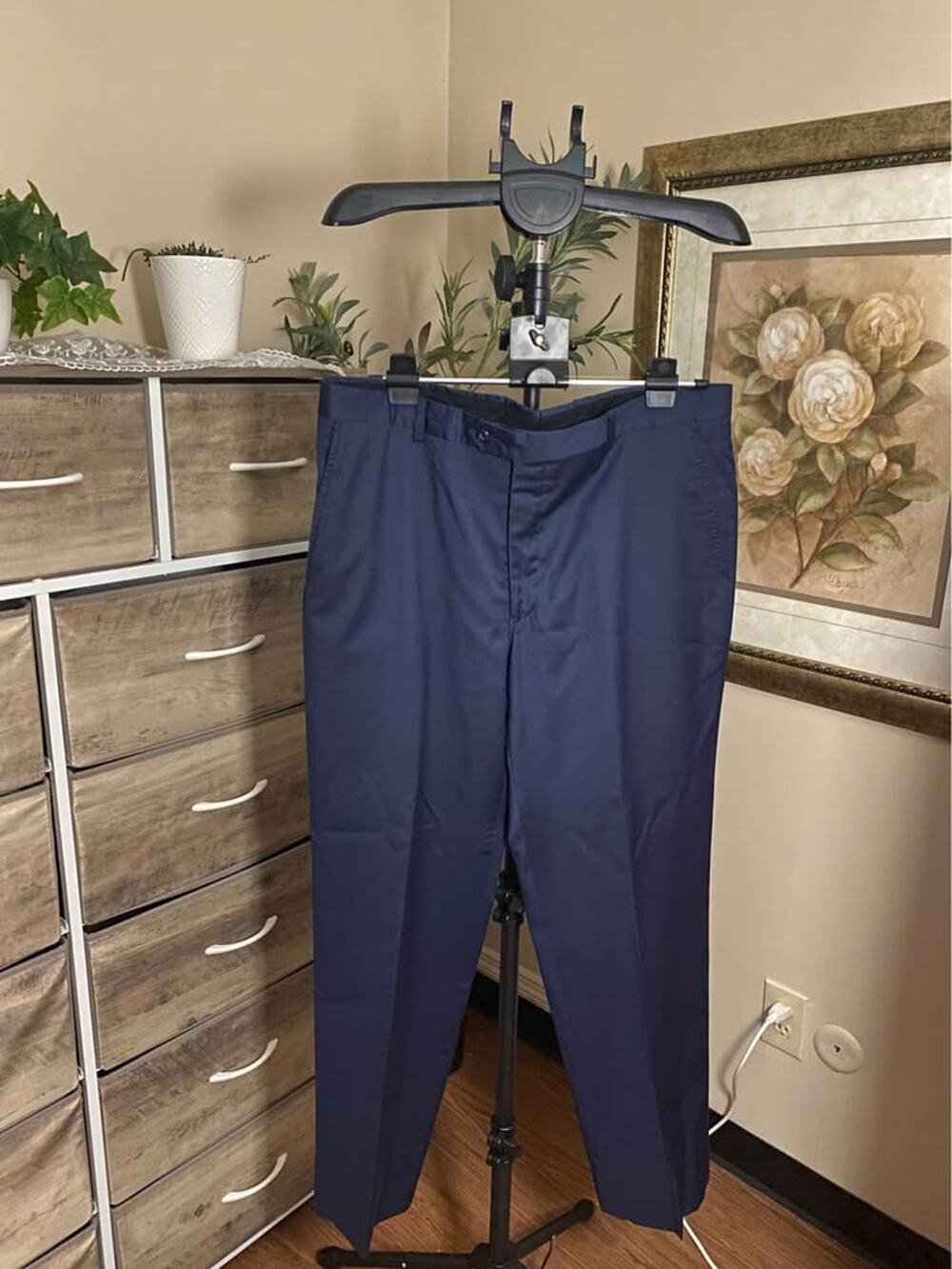 Jos. A. Bank Men’s Navy Dress Pants – Size 36R